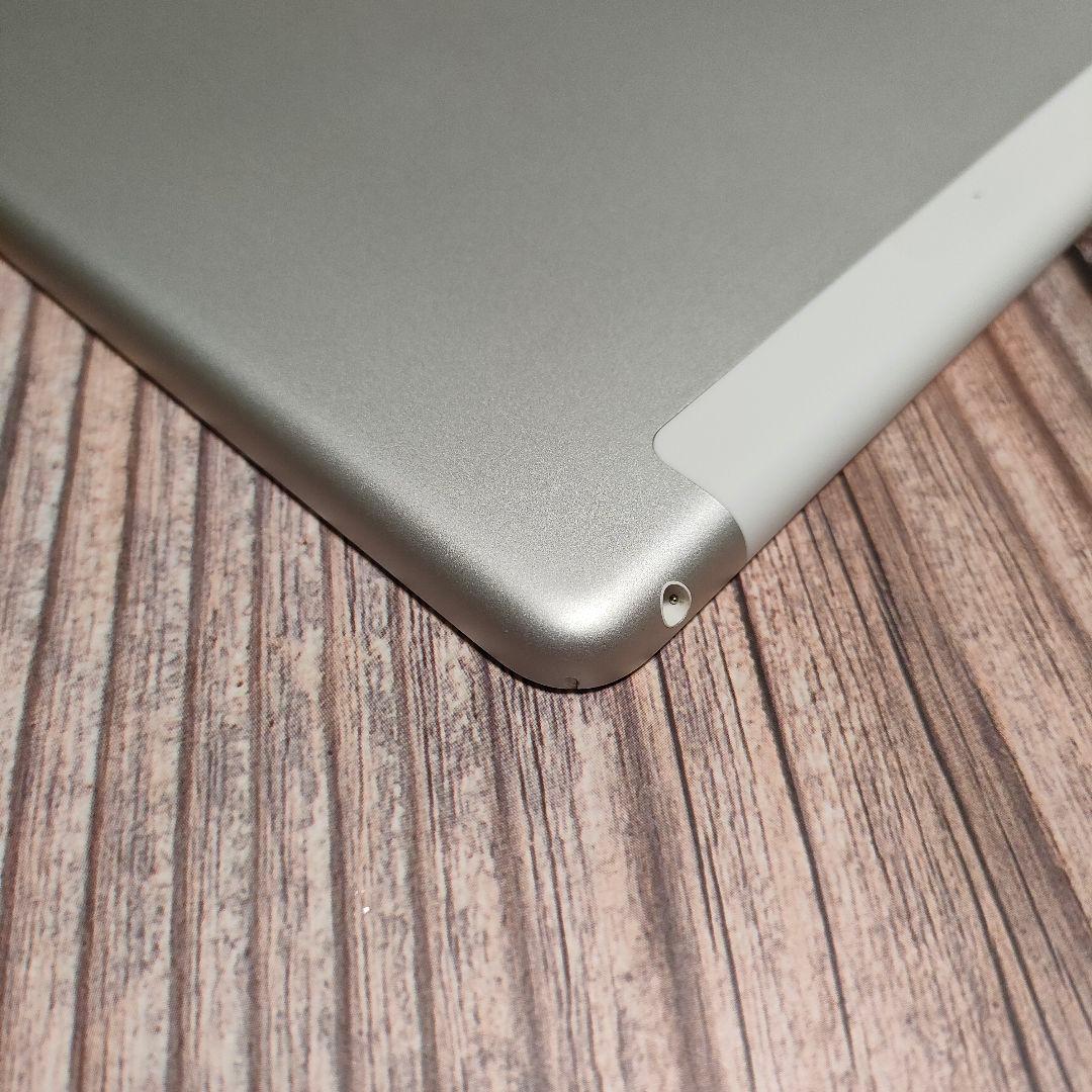 apple iPad 第8世代 32GB シルバー SIMフリー 超美品