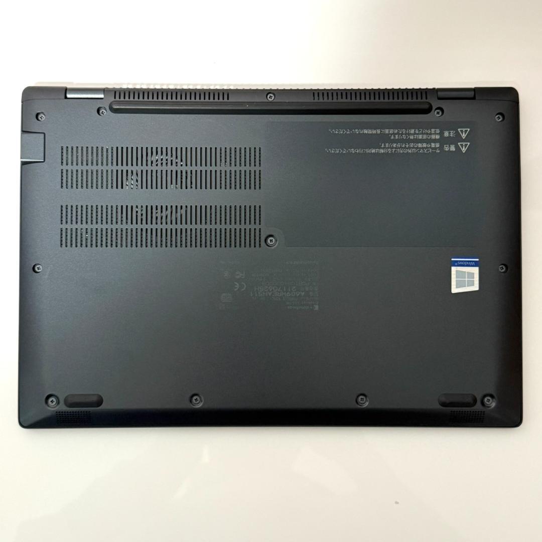 ★超絶美品★ 超軽量869g 第11世代Corei7 dynabook G02