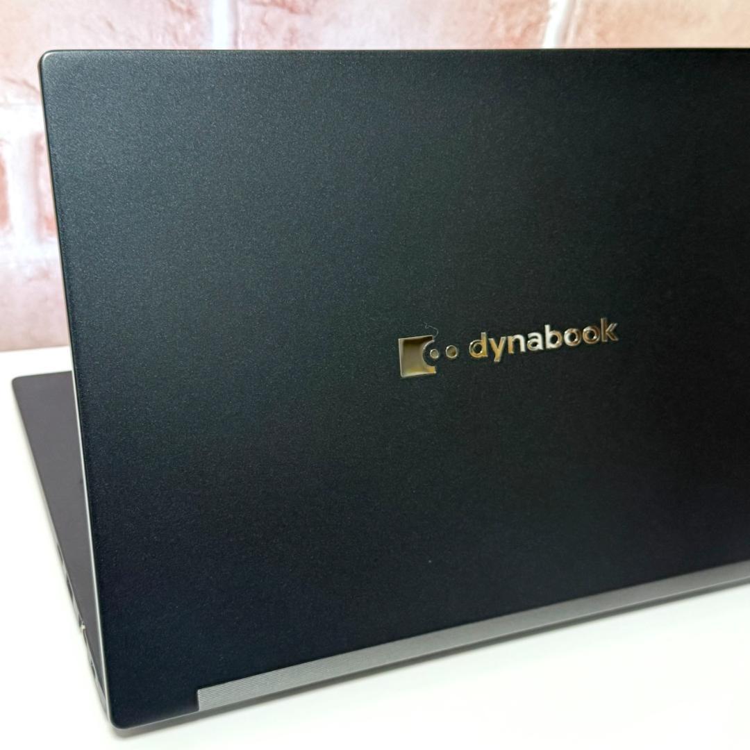 ★超絶美品★ 超軽量869g 第11世代Corei7 dynabook G02