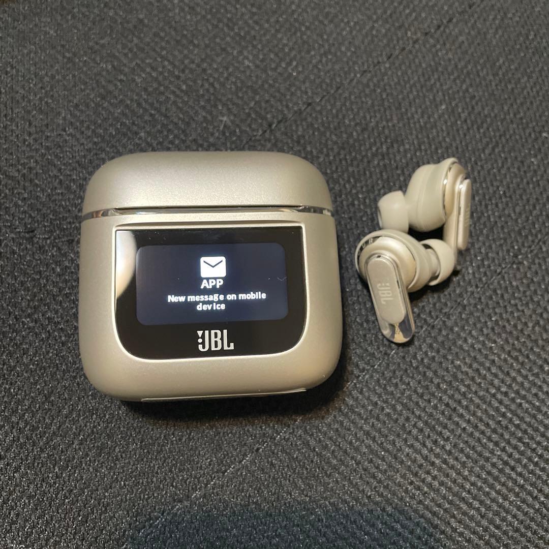 JBL TOUR PRO 2ワイヤレスイヤホン シルバー