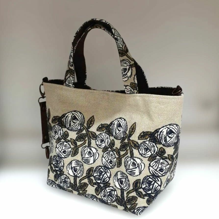 ミナペルホネン　 rosy beige マチが大きめトートバッグ