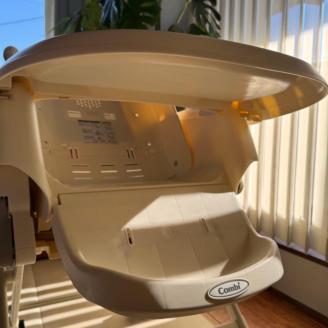 【バズさん専用】コンビ　エコアクト　ルシエス　AUTO SWING