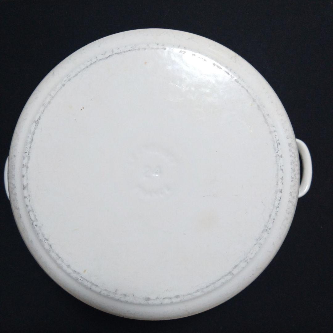 LE CREUSET ココット・ロンド 24㎝ ホワイト