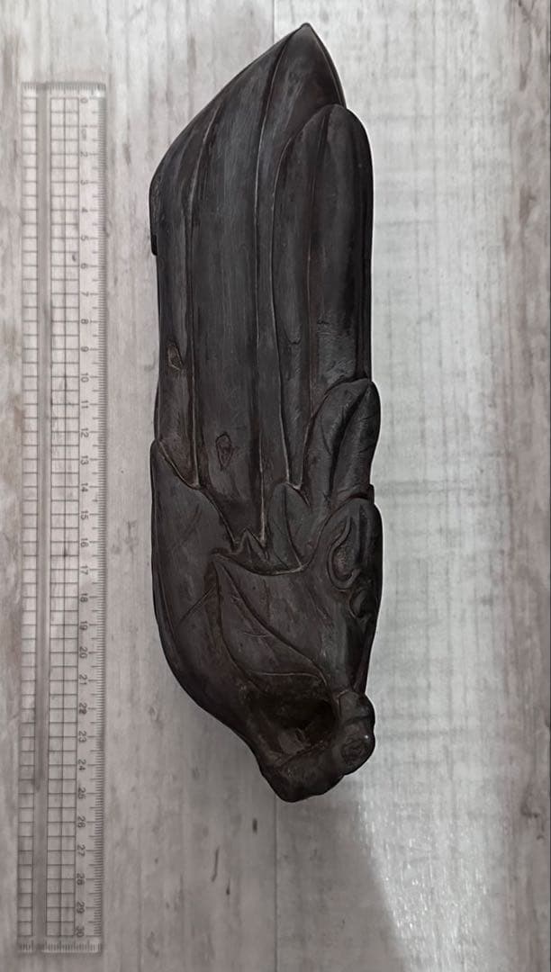 大バーゲンアンティークの茄子と裏に雲をあしらった彫刻硯　木製外枠付き‼️