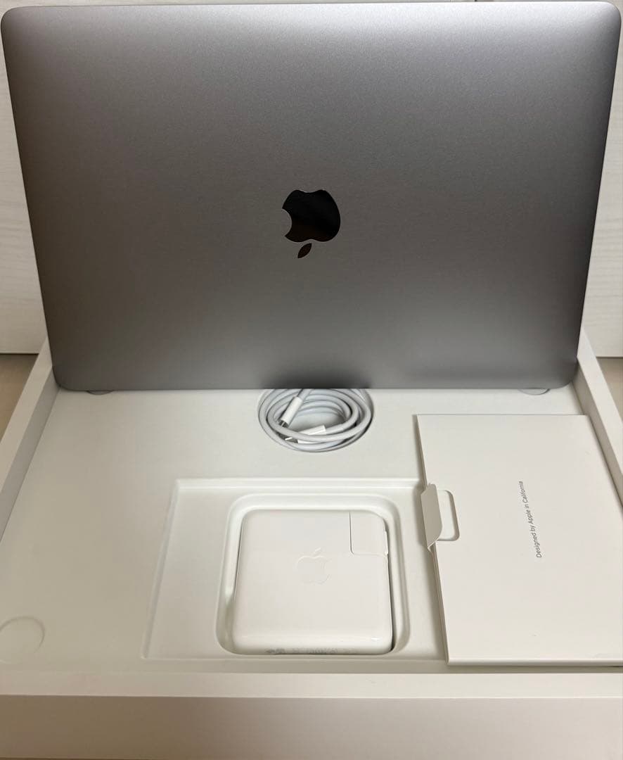 MacBook Pro M2 8GB 256GB 13インチ スペースグレイ