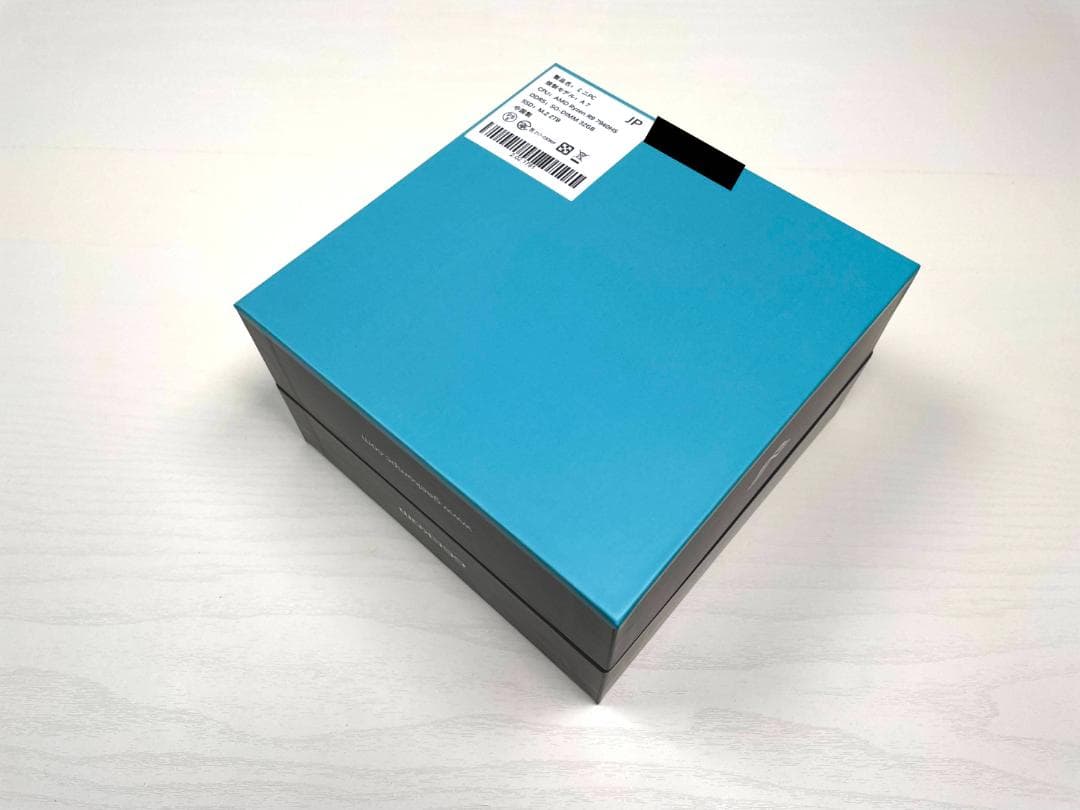 ほぼ未使用　GEEKOM A7 ／AMD Ryzen 9 7940HS ミニPC