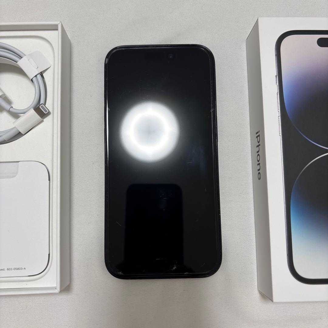 Apple iPhone 14 Pro 本体