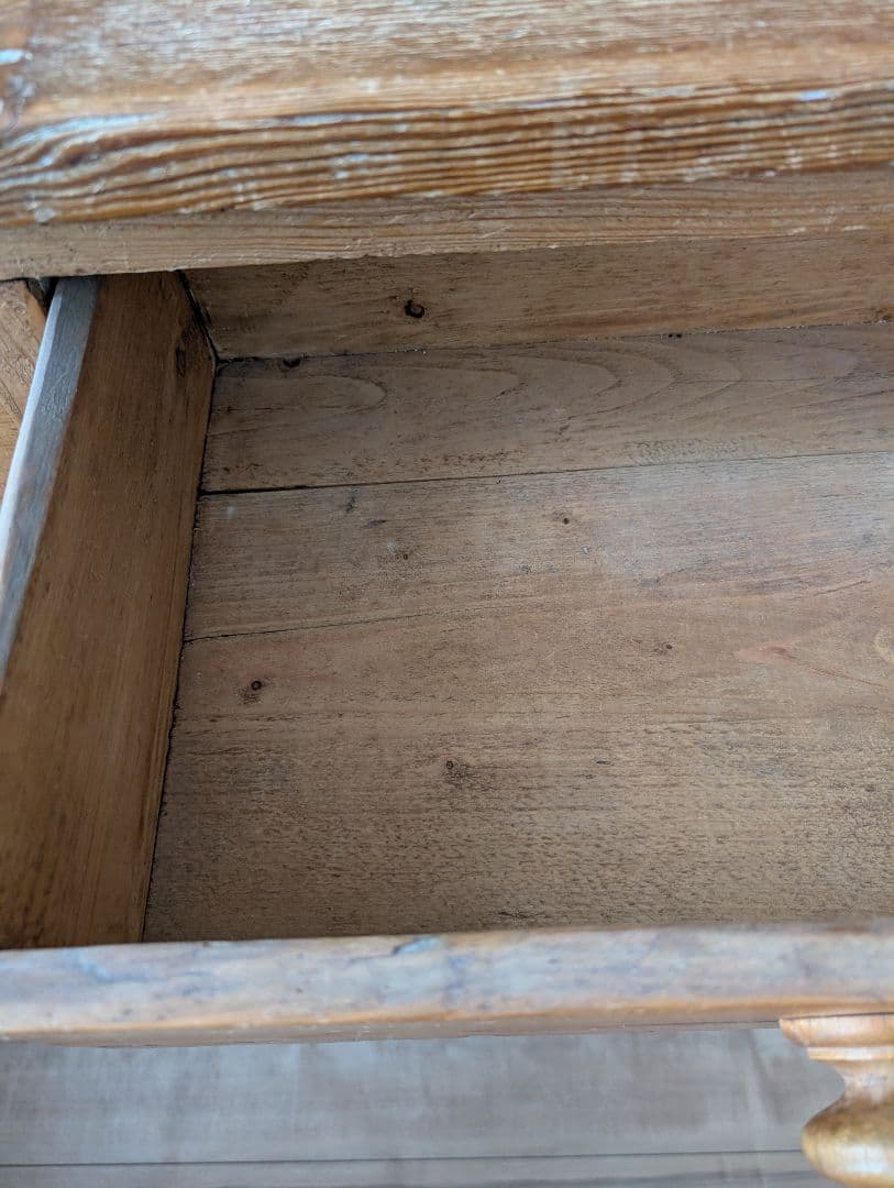 アンティークパインカップボード