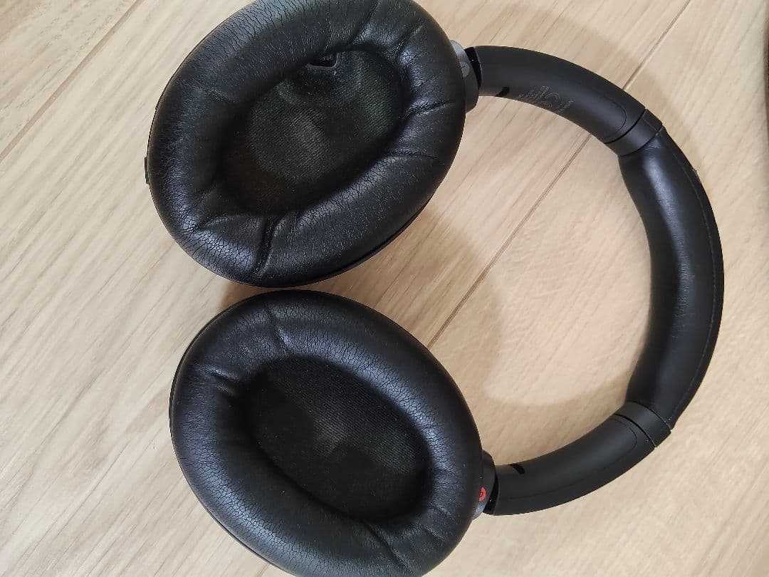 SONY　WH-1000XM4　ワイヤレスヘッドホン ブラック