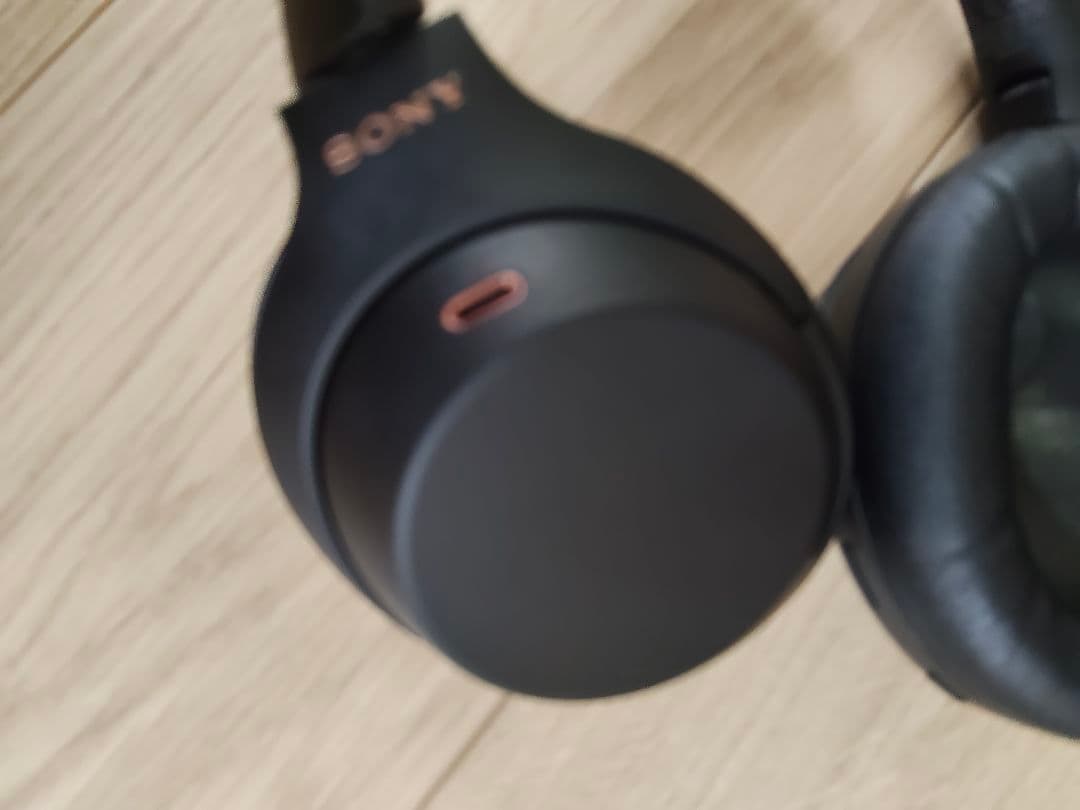 SONY　WH-1000XM4　ワイヤレスヘッドホン ブラック