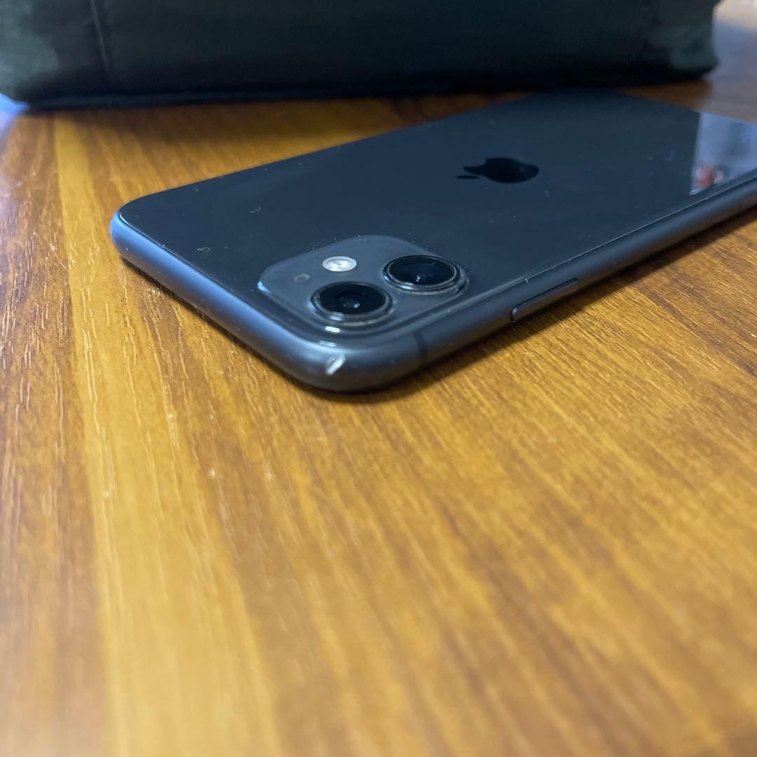 iPhone 11 256GB（SIMフリー）レザーケース付き