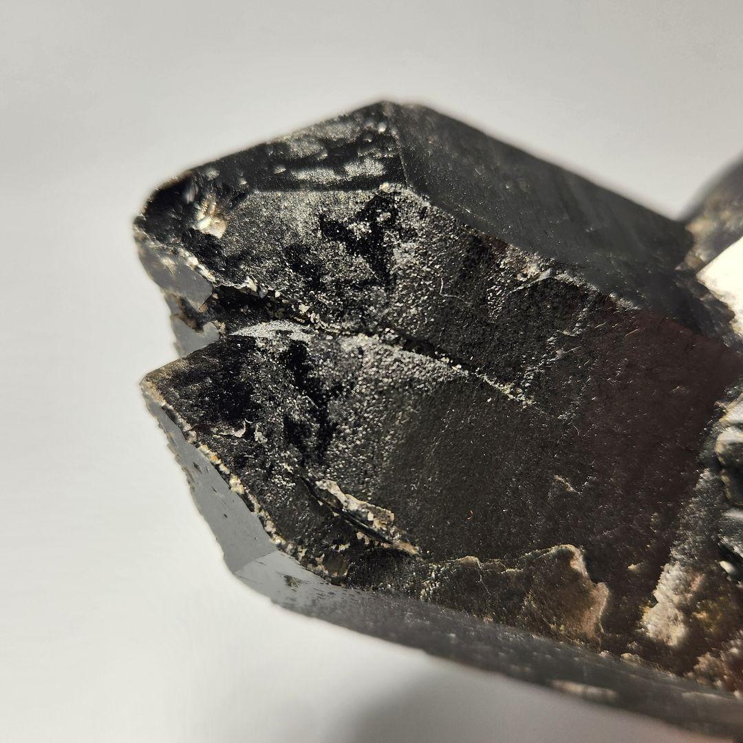 希少！山東省産 モリオンクラスター ★ 魔除け、邪気祓い ★ 自立