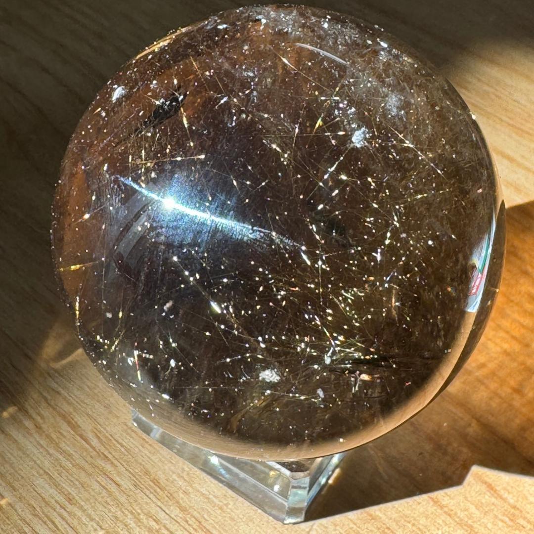 金運アップ◇ゴールドルチルクォーツ（虹入り）◇丸玉　約52.2㎜