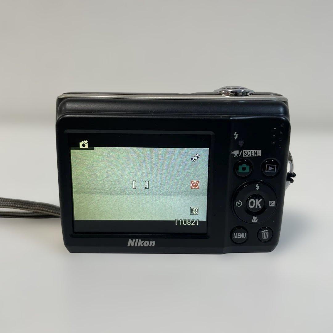 Nikon COOLPIX 8.0メガピクセル デジタルカメラ