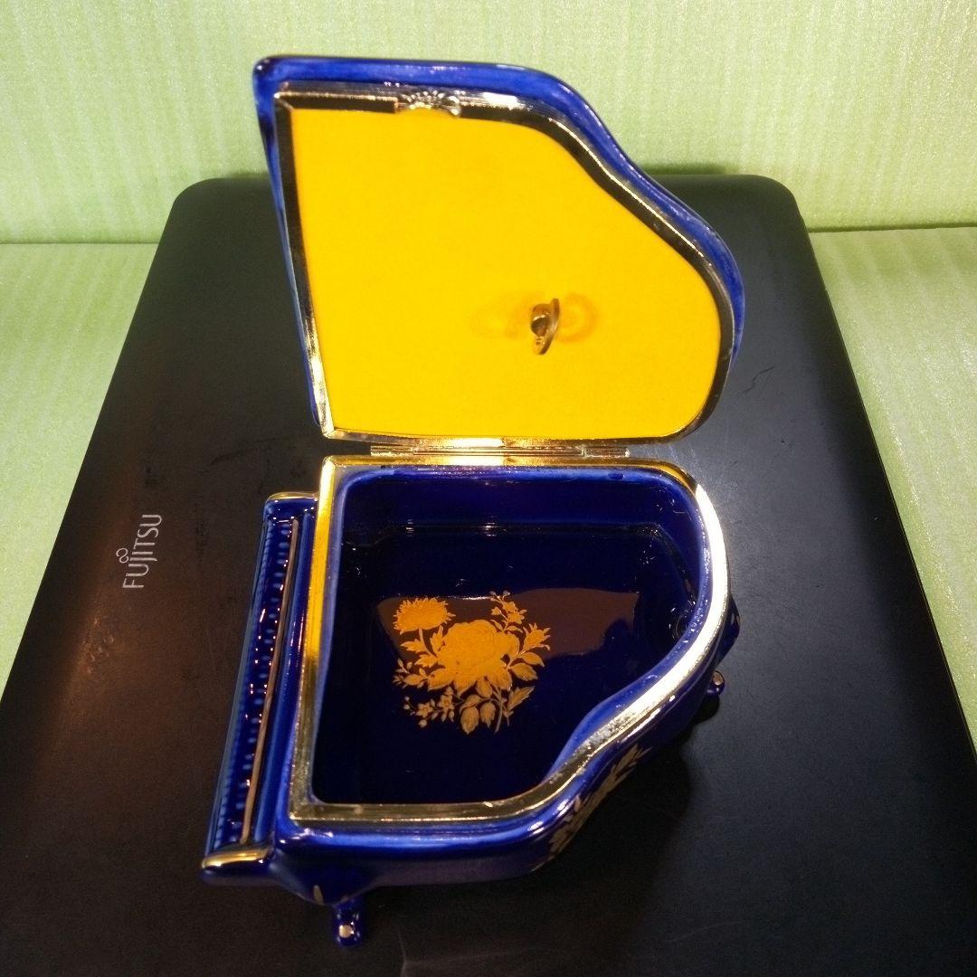 青いピアノ型オルゴール　花柄　KATO KOGEI　グリーンスリーブス　レア