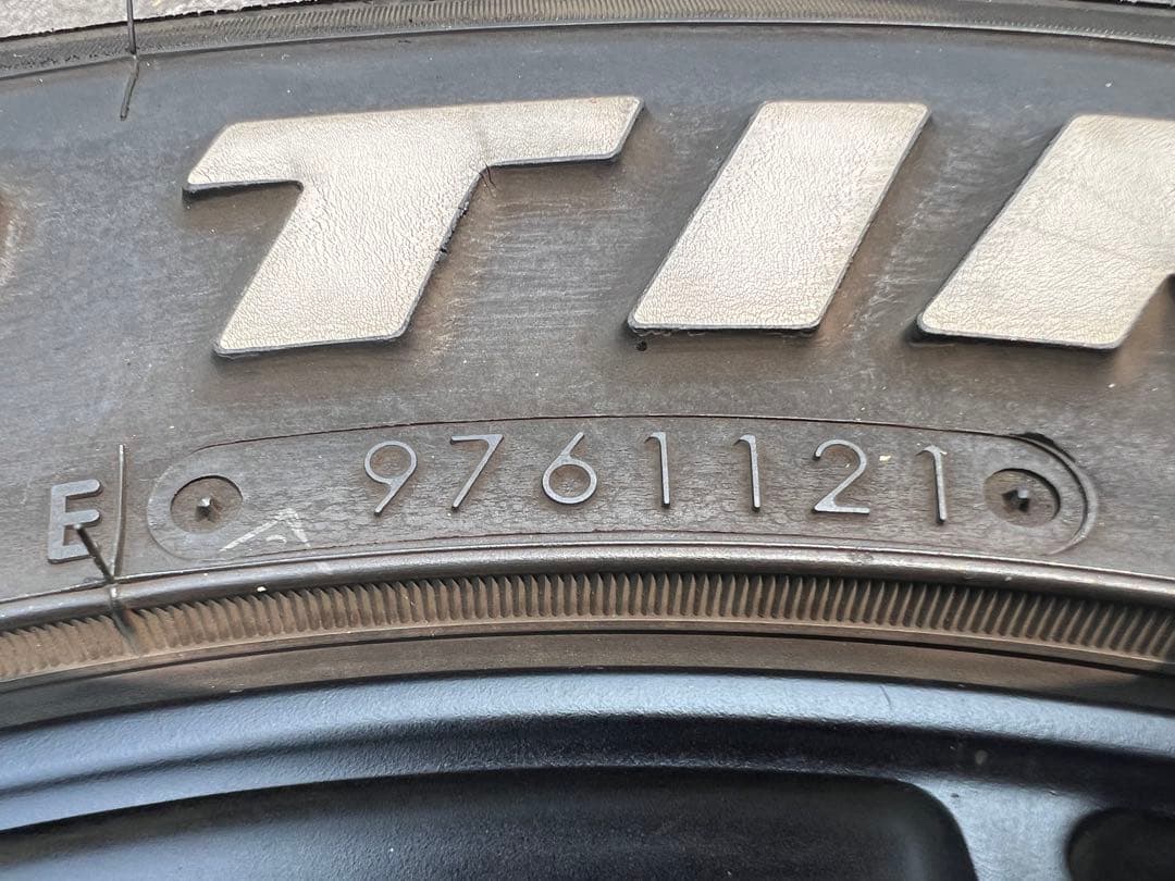 FABULOUS ファブレス 16インチ TOYO H20 215/65R16C