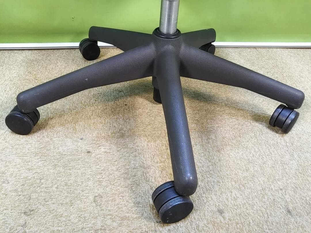 ap　ハーマンミラー　アーロンチェア　中古品　Bサイズ　フル装備　ダイヤル可動肘