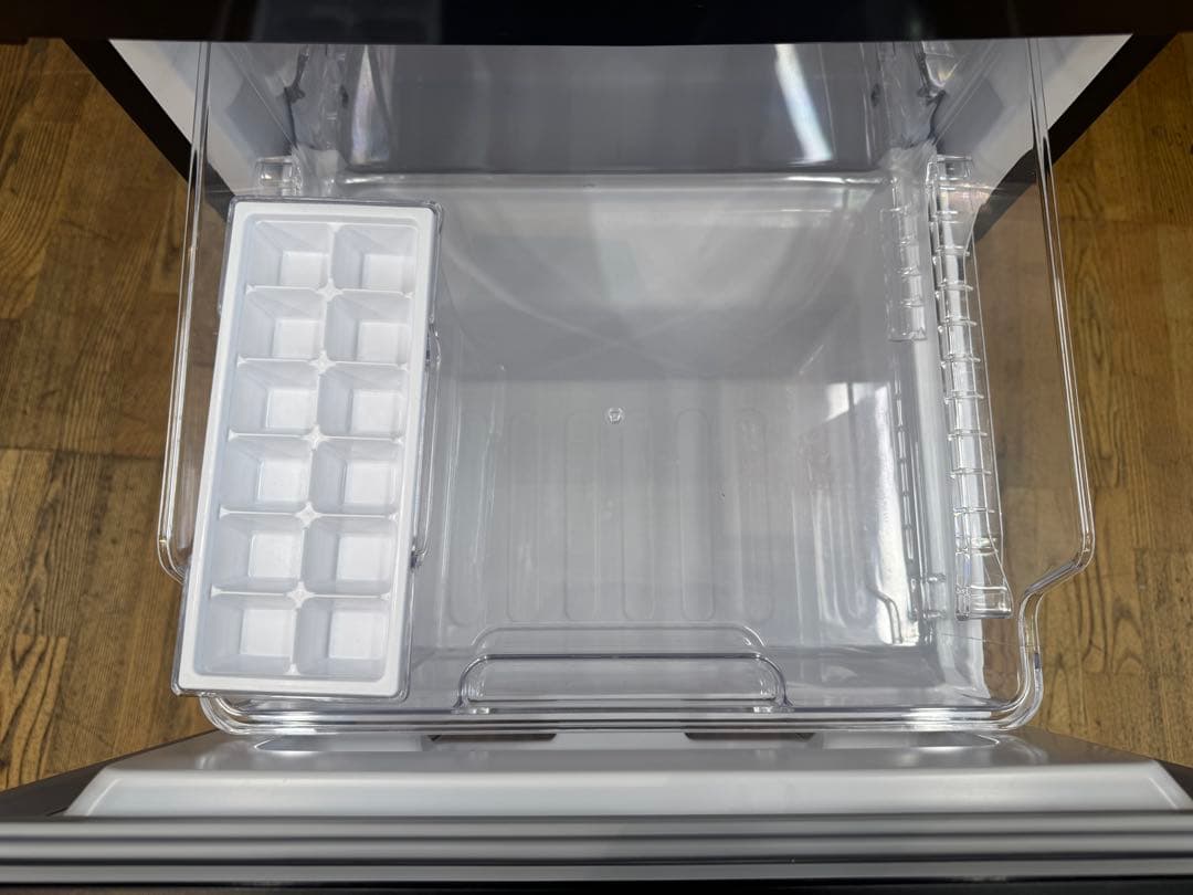 F088 SHARP 2ドア　冷蔵庫　2023年製　SJ-18E2 179L