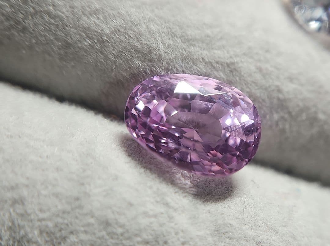 特大！高品質非加熱天然ピンクサファイア 3.787ct