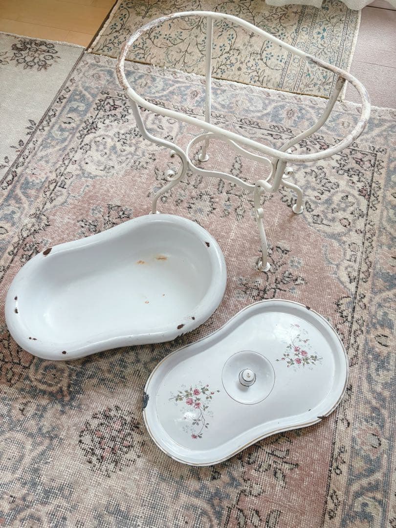 ありんこ❣️アンティーク　ホーローベビーバス　野バラ柄　蓋つき　希少❣️