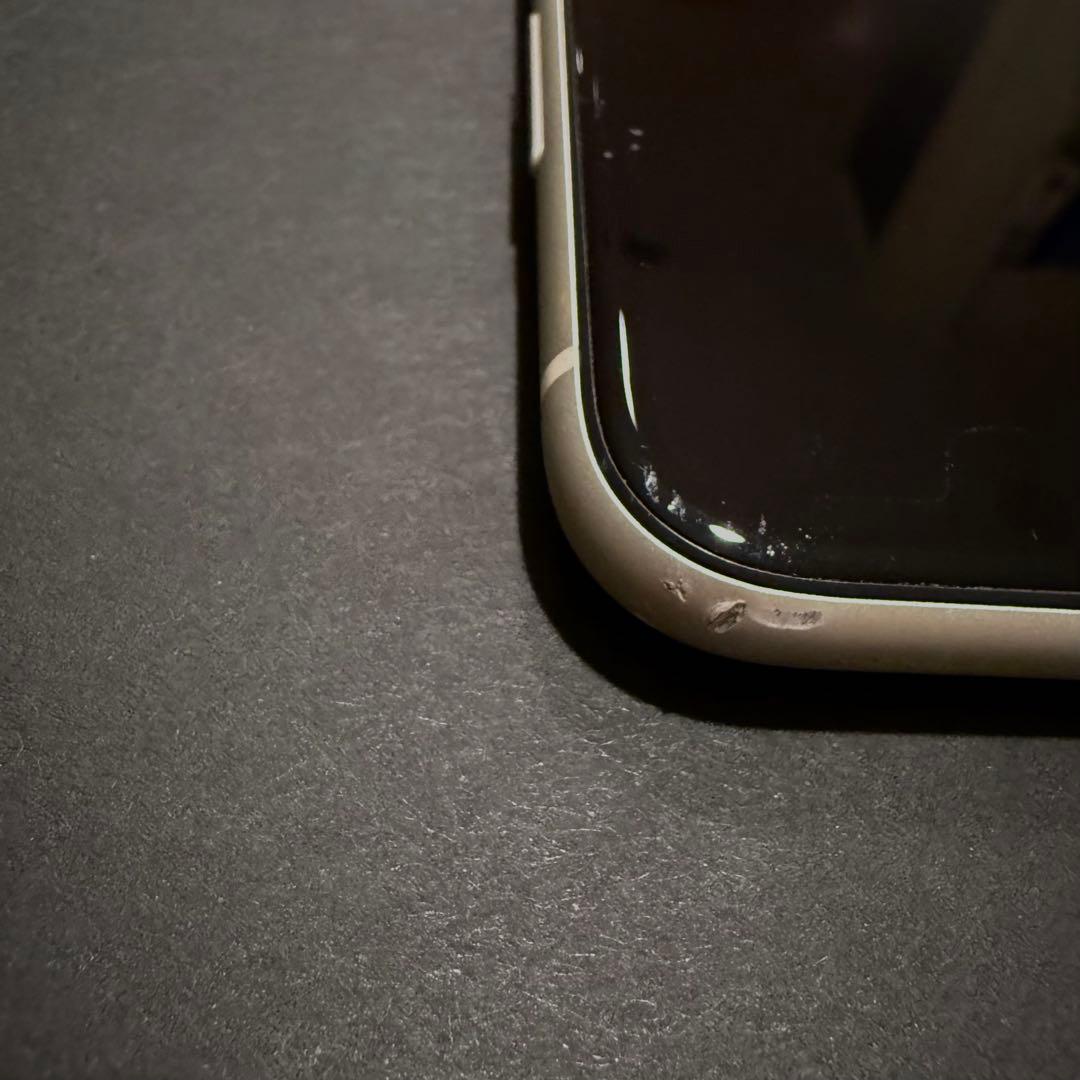 Apple iPhone 11 本体 64GB ホワイト