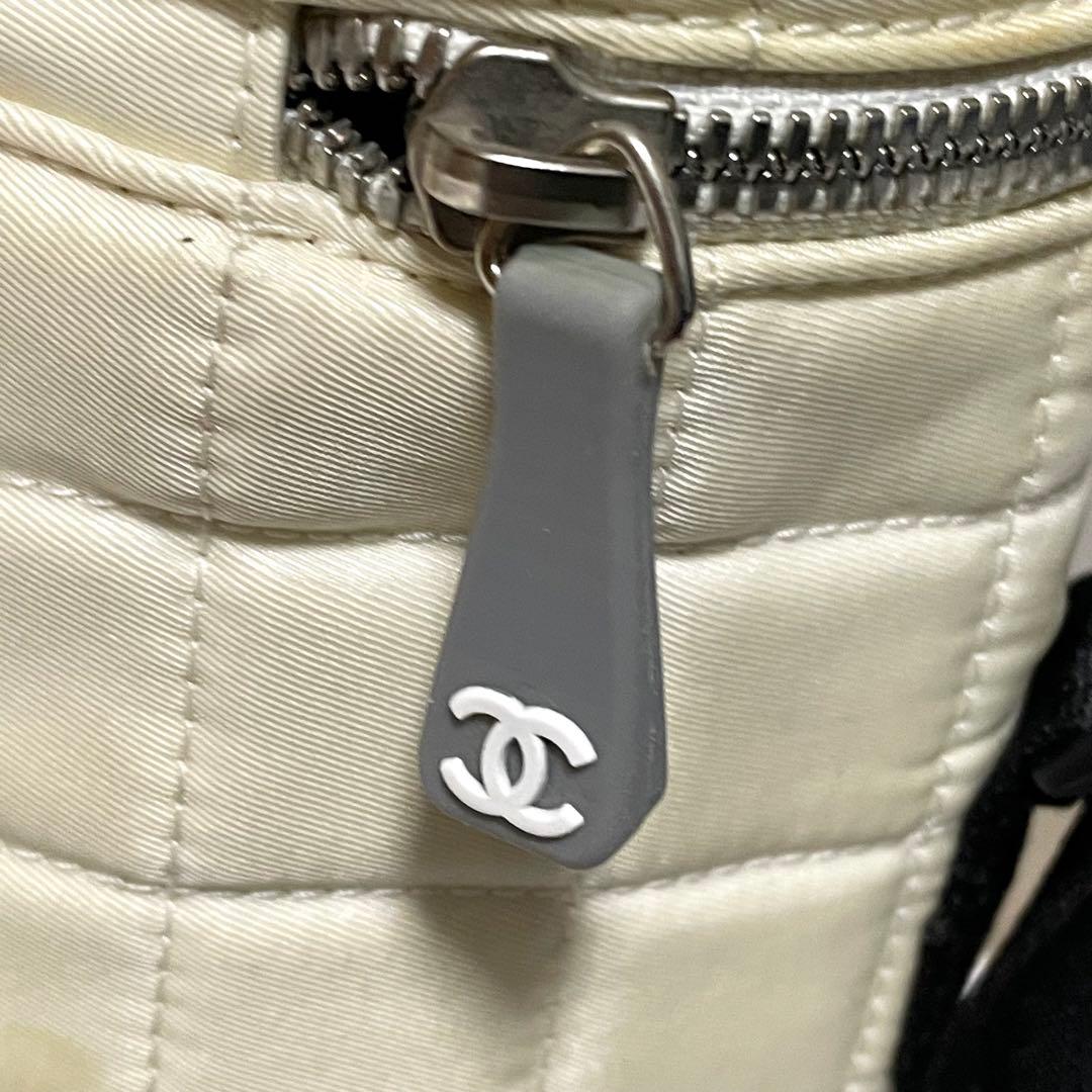 CHANEL ペットボトル入れ ボトルホルダー ココマーク CC アイボリー
