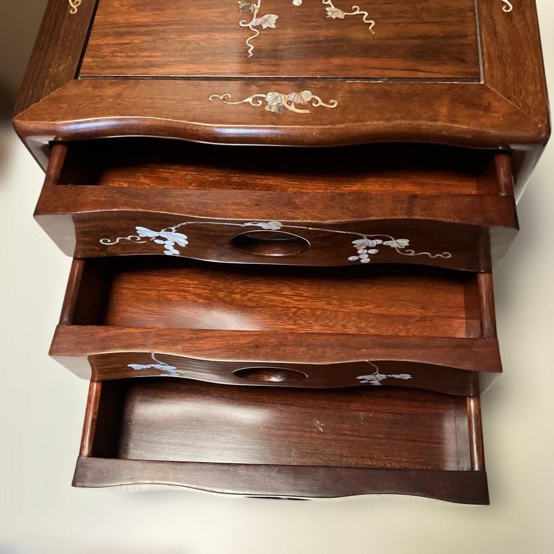 yuiiika　木製花模様象嵌引き出しタンス