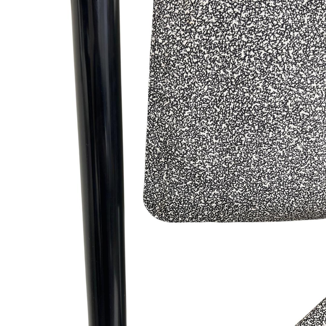 川村久太郎　付け下げ　作家もの　モノトーン　蕾　モード　着物　114b d ms