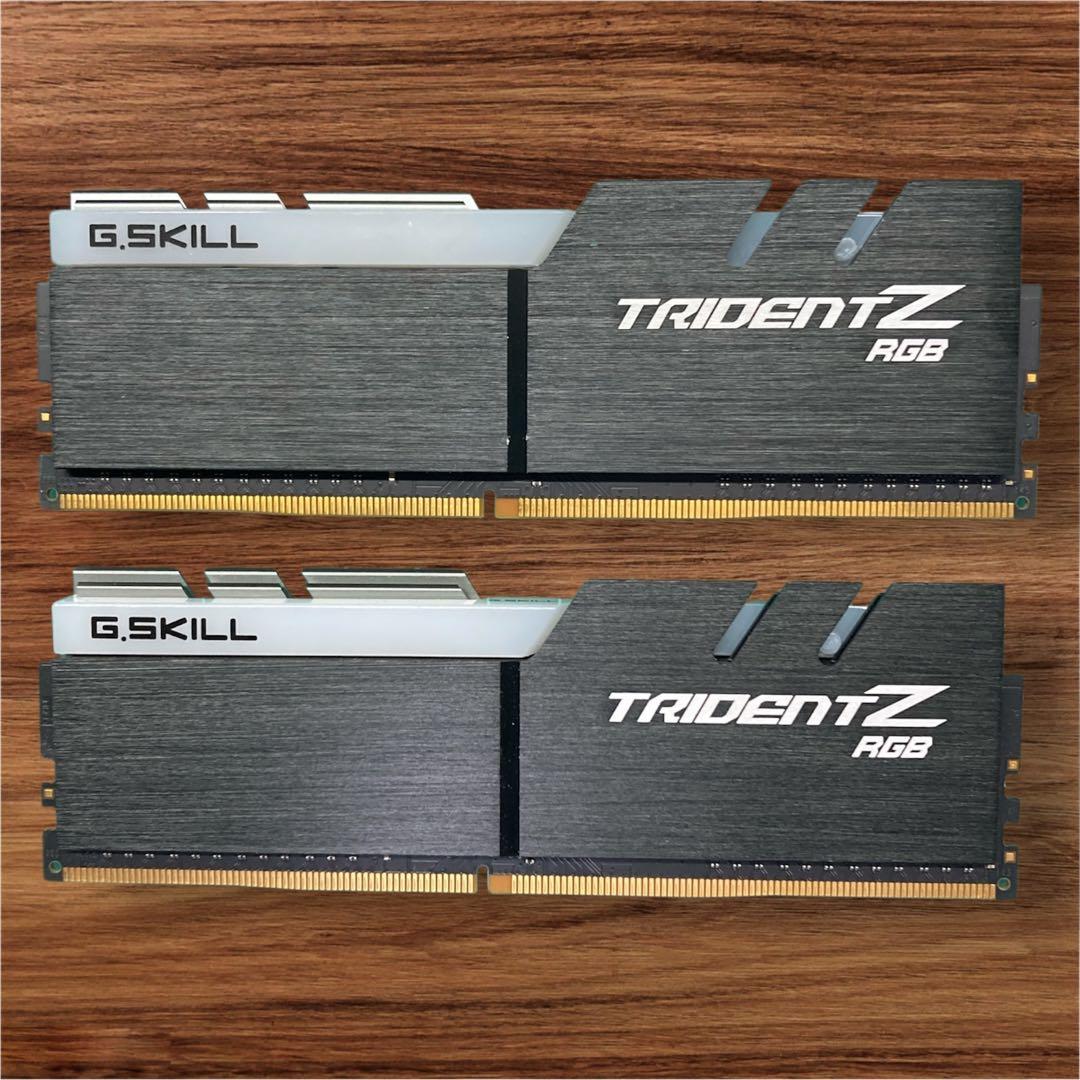 G.SKILL Trident Z RGB 16GB 3200 Memtest済