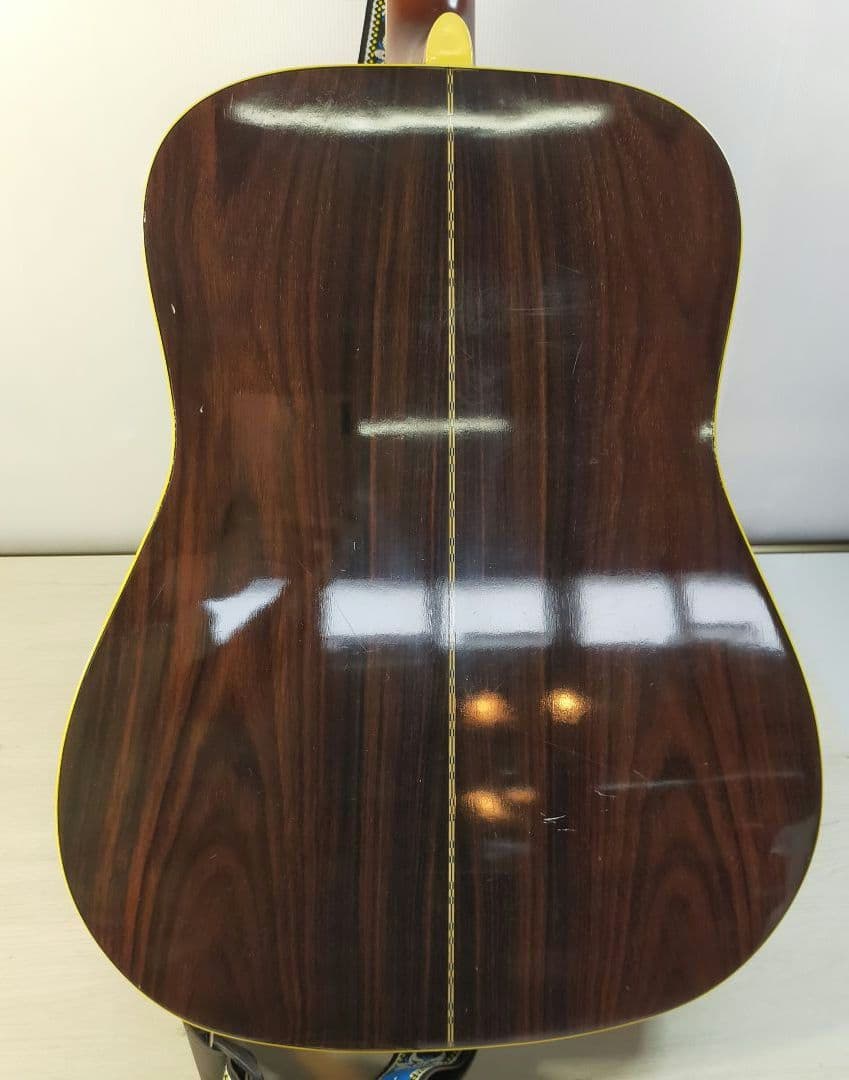 YAMAHA ヤマハアコースティックギターFG 201 ハードケース付