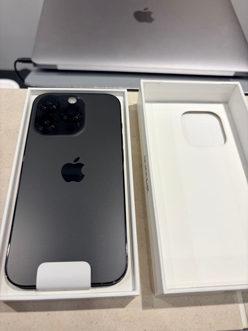 【美品】iPhone 14 Pro 256GB SIMフリースペースブラック！