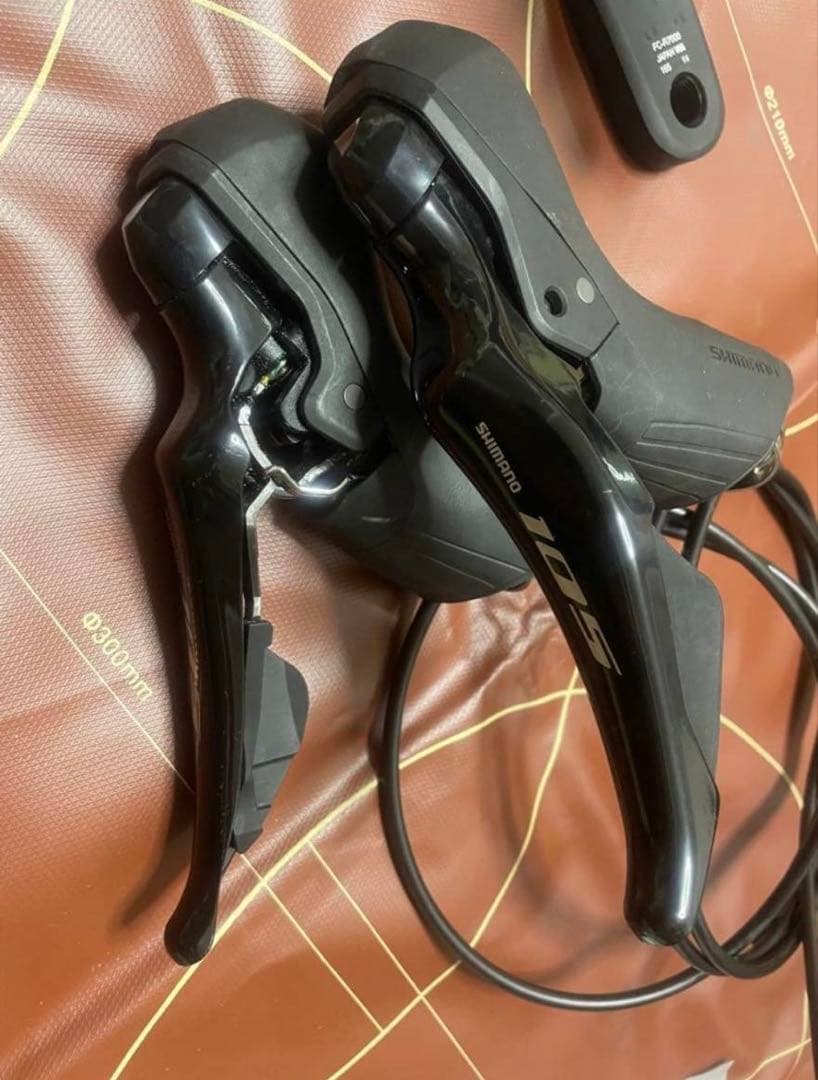 ほぼ美品 シマノ105 油圧ディスクコンポセット+ アルテグラ前後ブレーキ付き