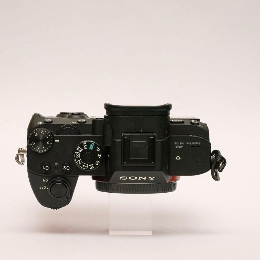 Sony α7R III ミラーレス一眼