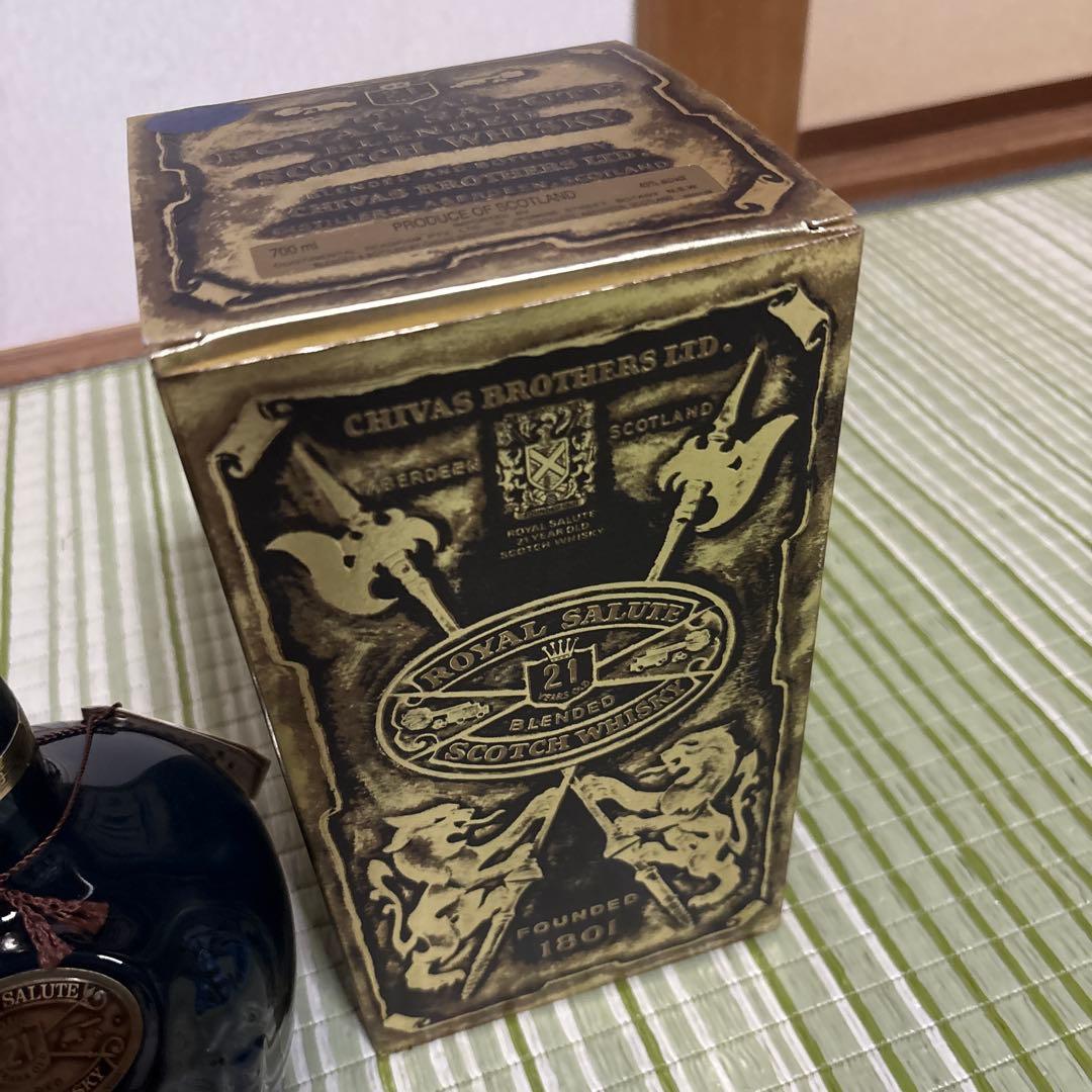 シーバス　ロイヤルサルート21年　陶器ボトル　700ml