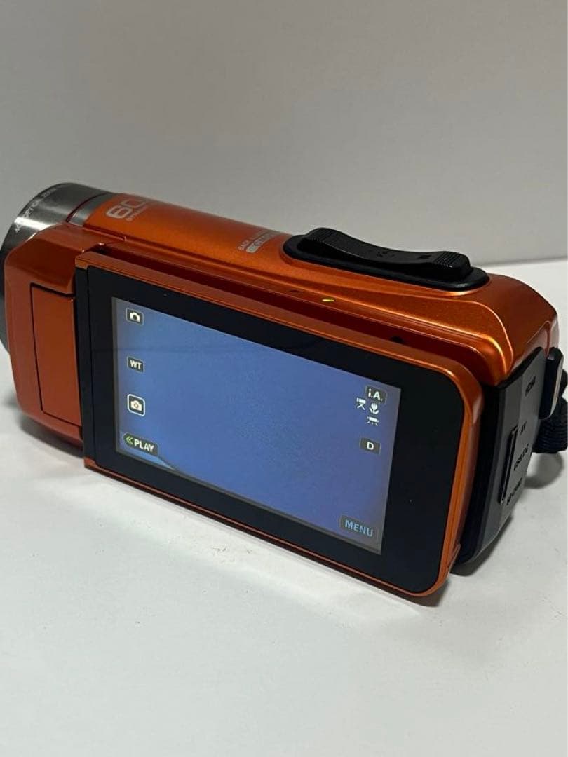 中古　美品　防水　ＪＶＣビデオカメラセット　オレンジ　箱無し