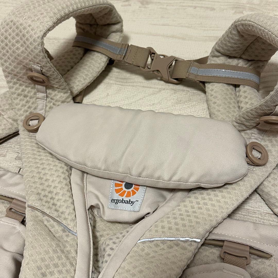エルゴ　ergobaby OMNI 抱っこ紐 ベージュ