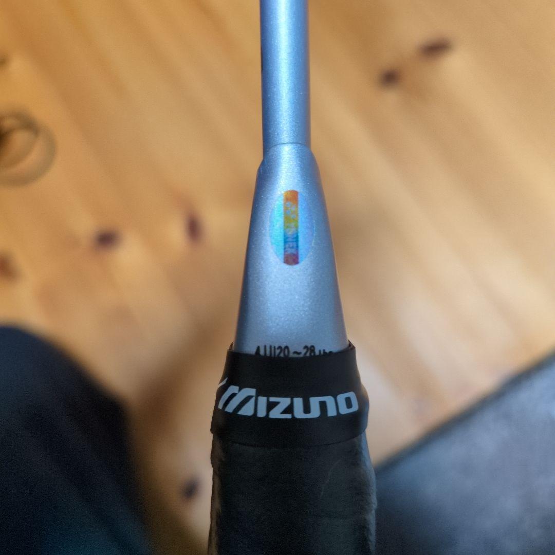 (早い者勝ち！）バドミントンラケット　ヨネックス　アストロクス88Dゲーム