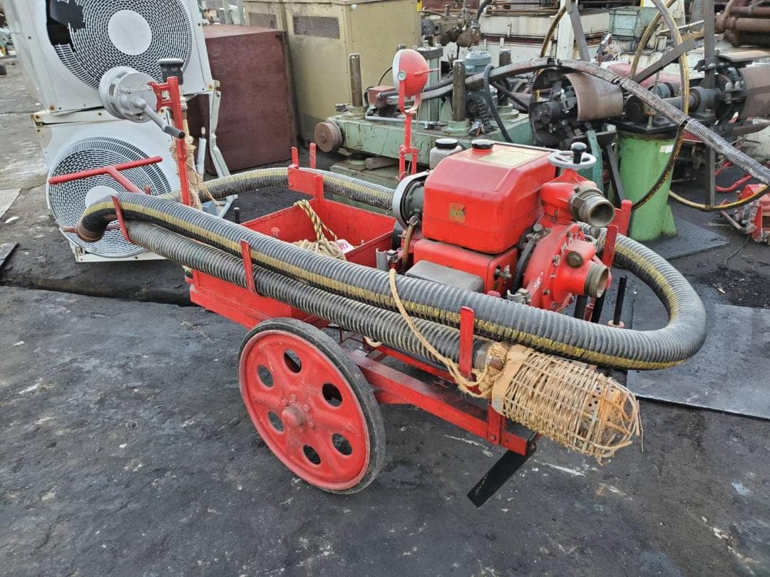 手漕き式消防車ポンプ車　懐かしい　レトロ 　手押し消防車　TOHATSU50