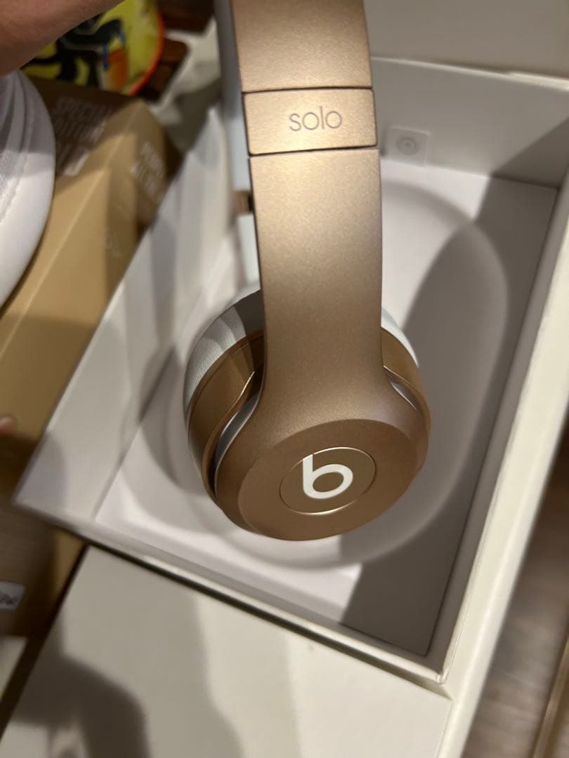 beats solo2 ビーツ　ヘッドホン　ヘッドフォン　ビーツソロ2