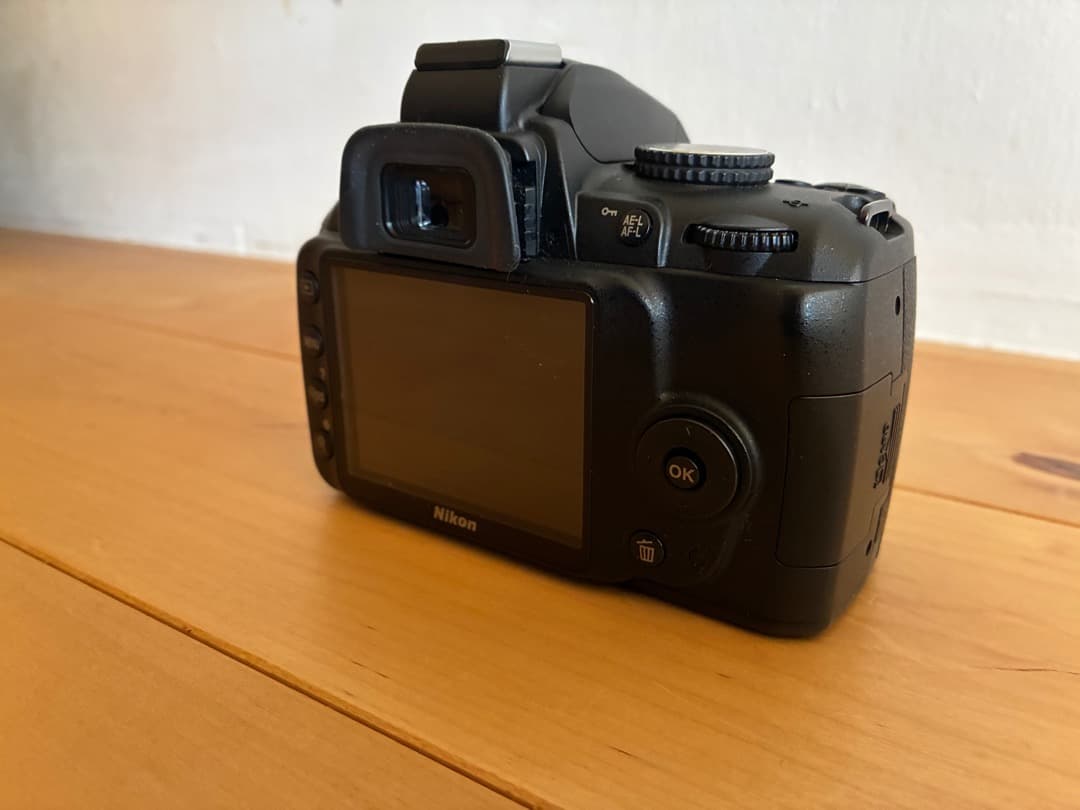 ショーン　Nikon D3000　18-55 VR Kit