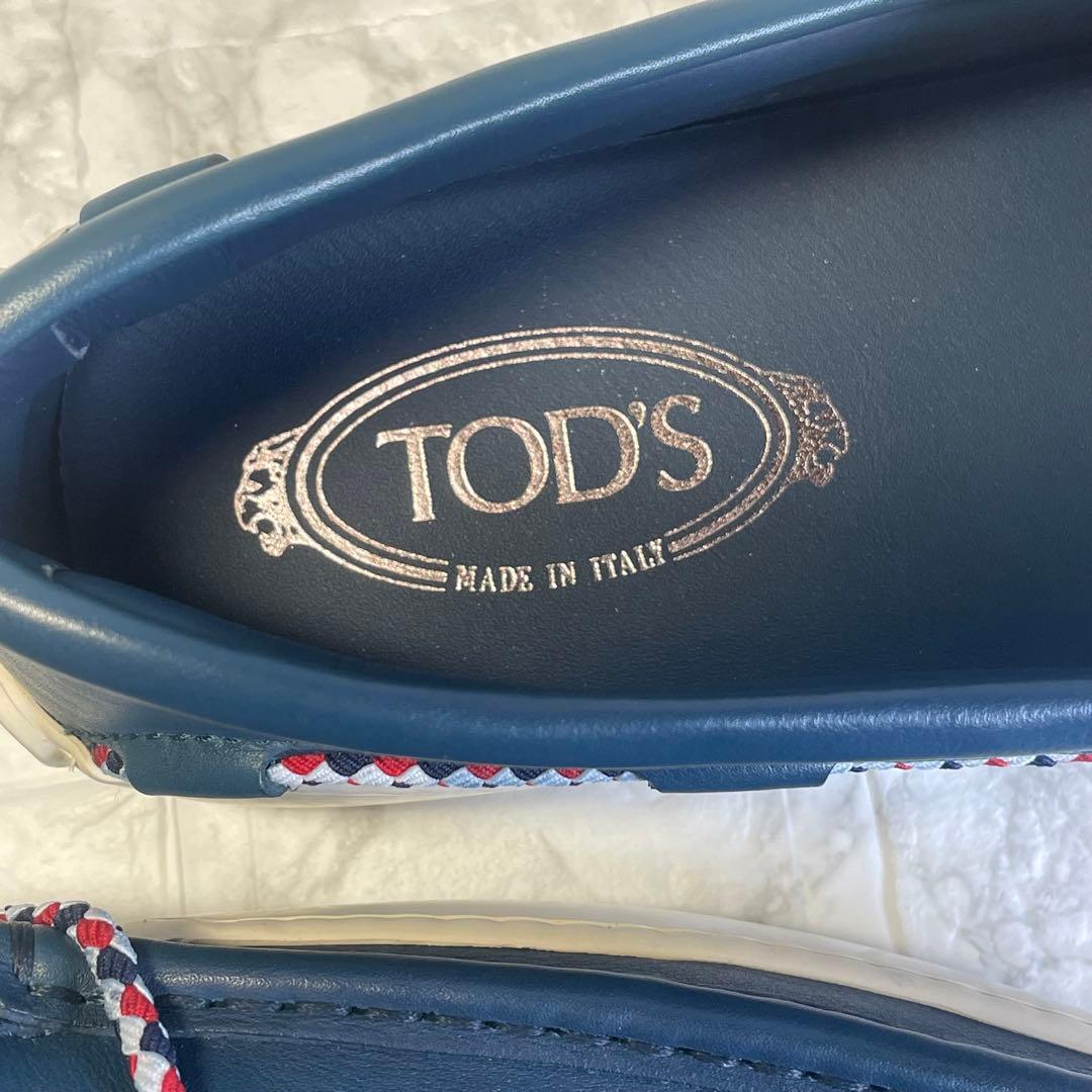 トッズ　レザー　ドライビングシューズ　ネイビー　箱　保存袋付　TOD’S 29