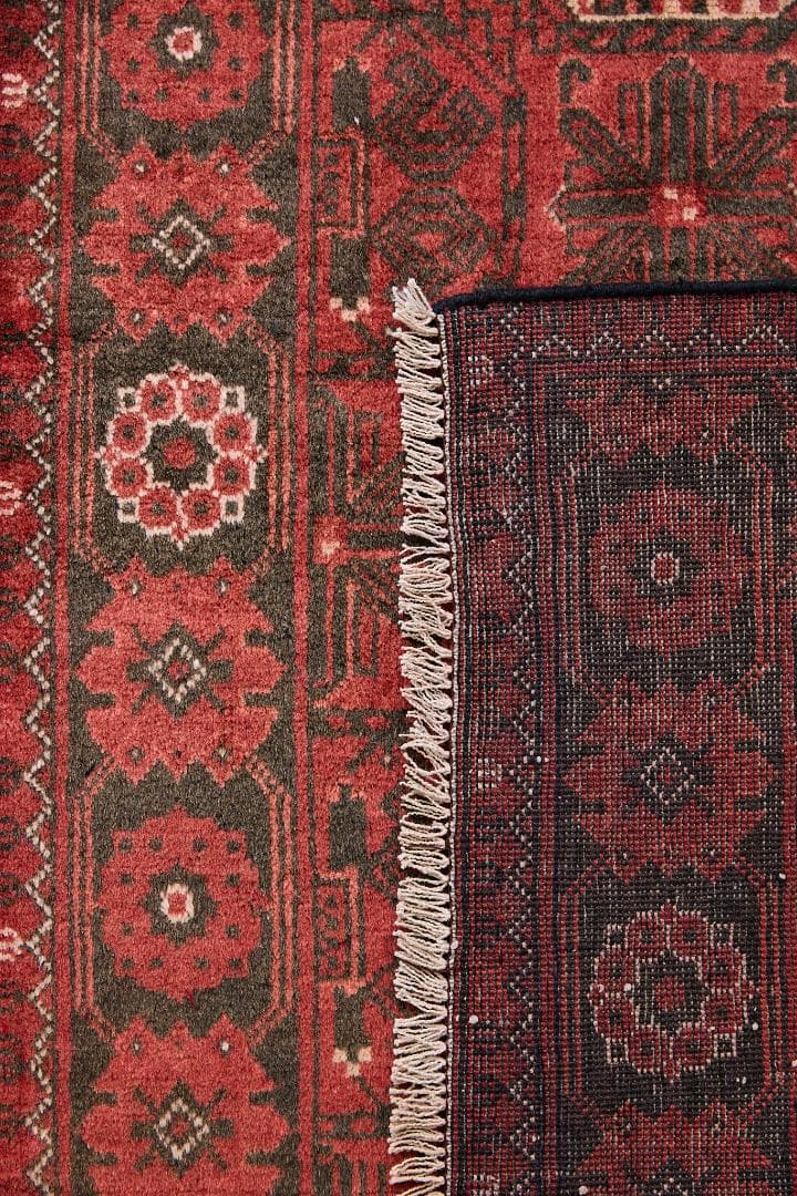 ヴィンテージ絨毯　トライバルラグ　トルクメン族　ウール（193×99cm）赤・黒