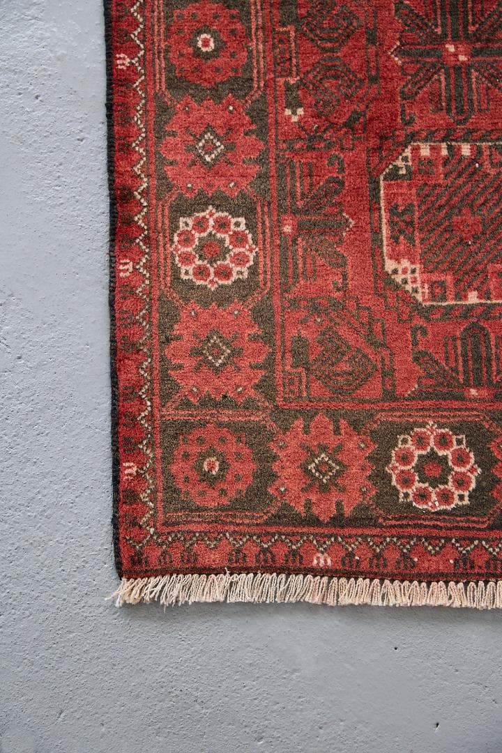 ヴィンテージ絨毯　トライバルラグ　トルクメン族　ウール（193×99cm）赤・黒