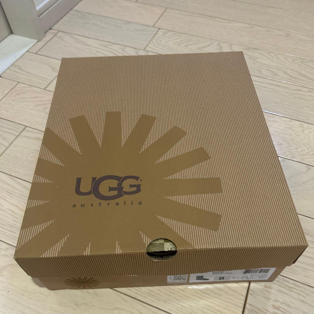 新品未使用　UGG ネイビー ムートンブーツ