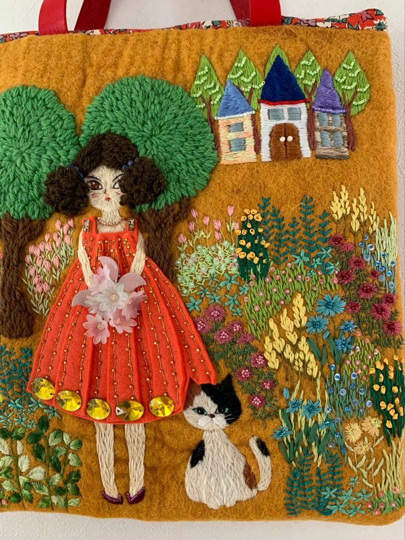 ナナ。三毛猫さんと私　羊毛フェルト生地のバッグ