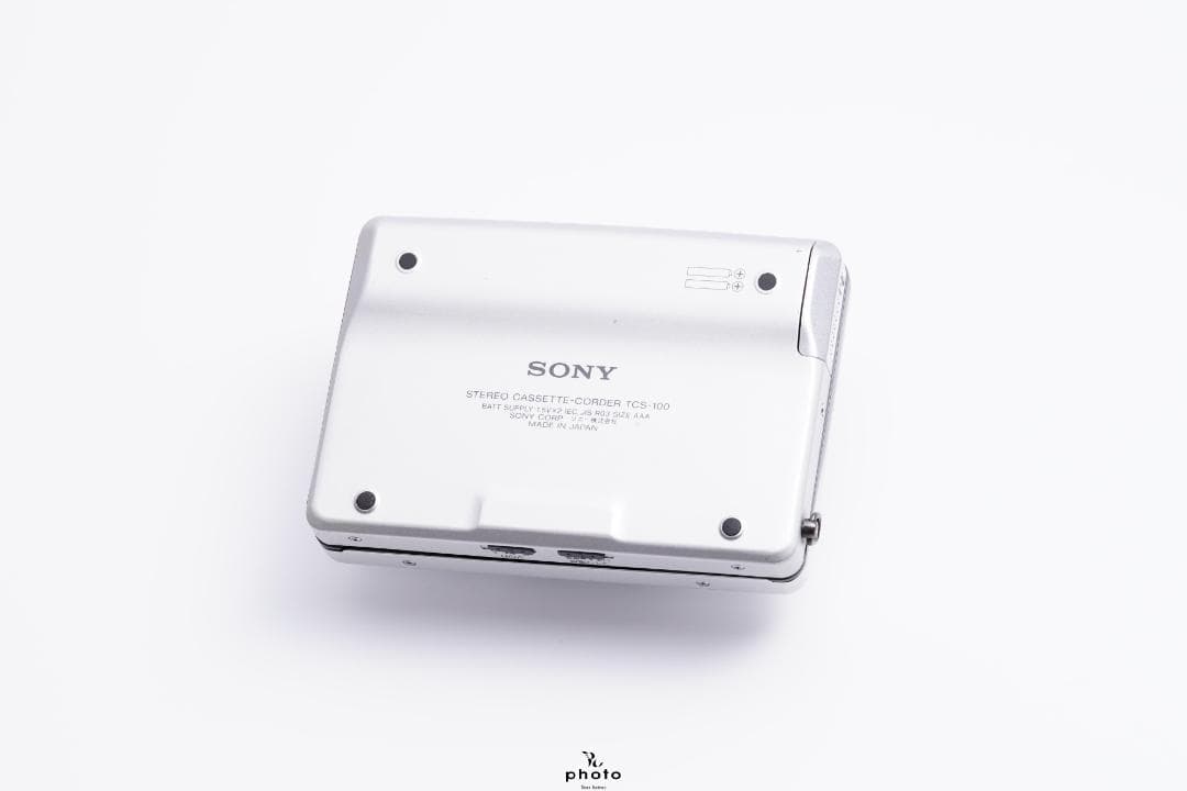 SONY メタルボディ 高性能 ステレオカセットレコーダー TCS-100
