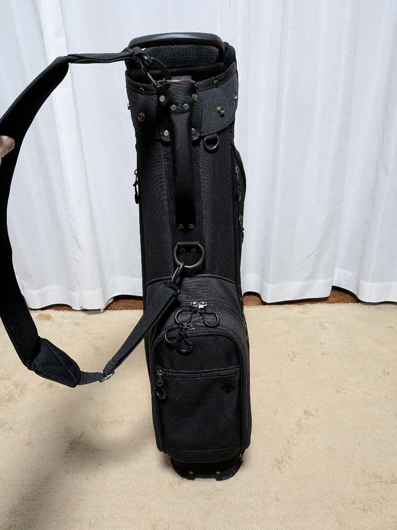 人気‼️デサント ゴルフ キャディバッグ スタンド ブラック