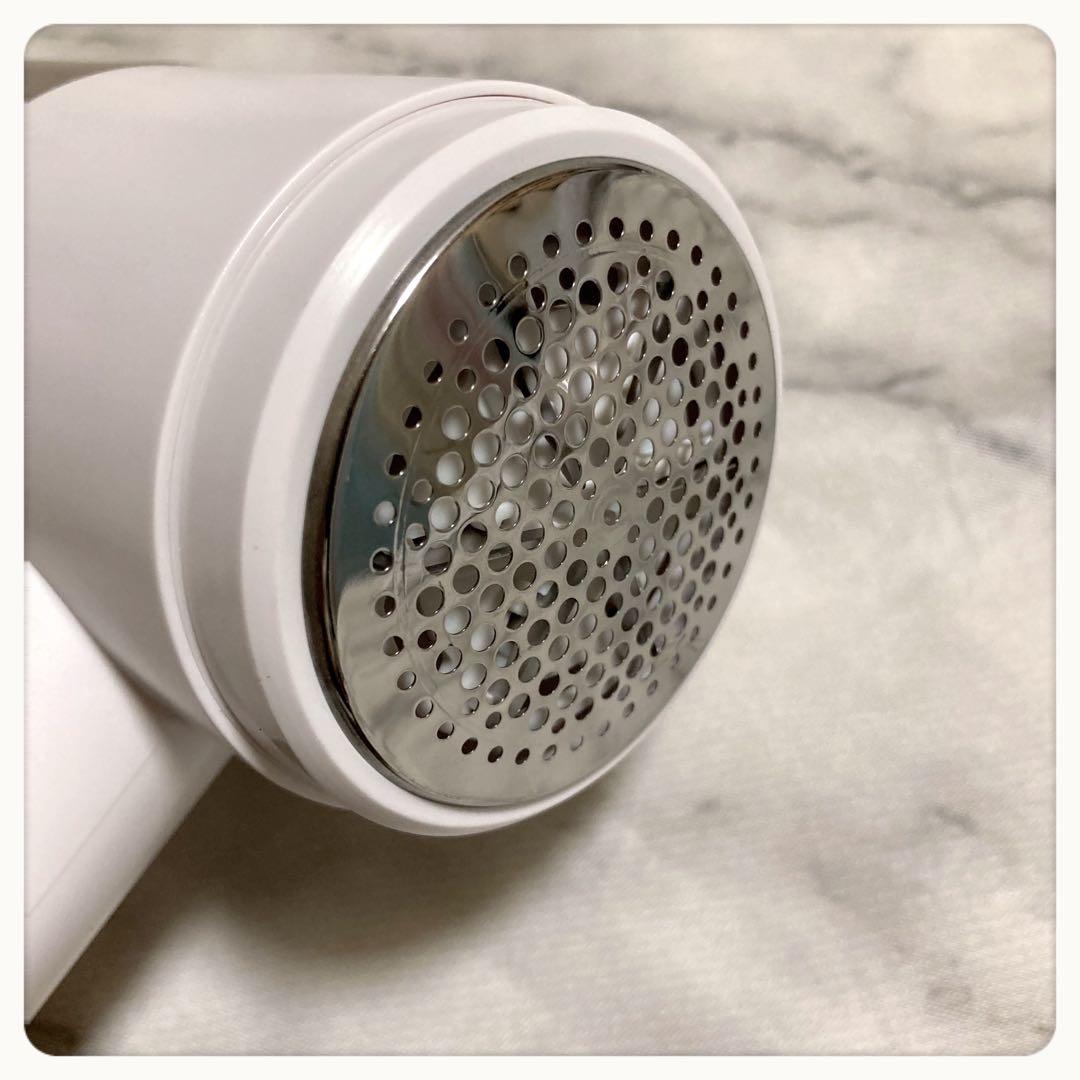 ‪꒰未使用꒱‬小型 毛玉取り 白 コードレス 毛玉クリーナー