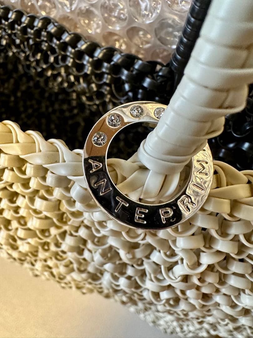 【美品】アンテプリマ ハンドバッグ ホワイト&ブラック