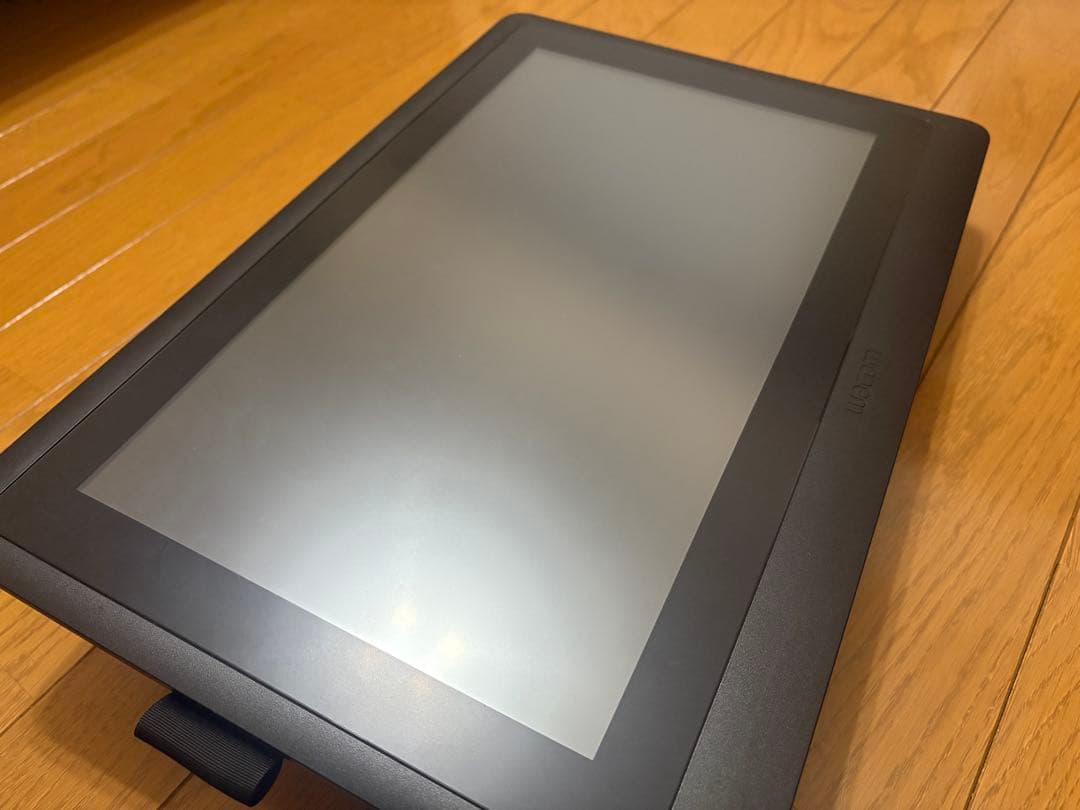 【専用スタンド付】Wacom Cintiq 16液晶ペンタブレットTDK1660